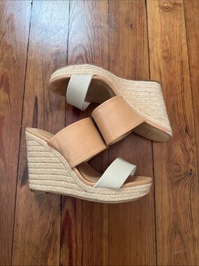 Women’s Tan and Cream Wedge Sandals